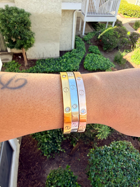 Trinity Luxe Screw Bangle